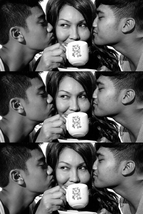 Julia’s Coffee (2013) poster