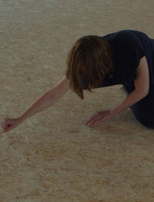 Esta puerta, esta ventana poster