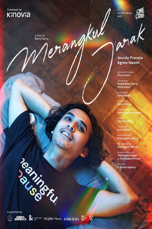 Merangkul Jarak (2020) poster