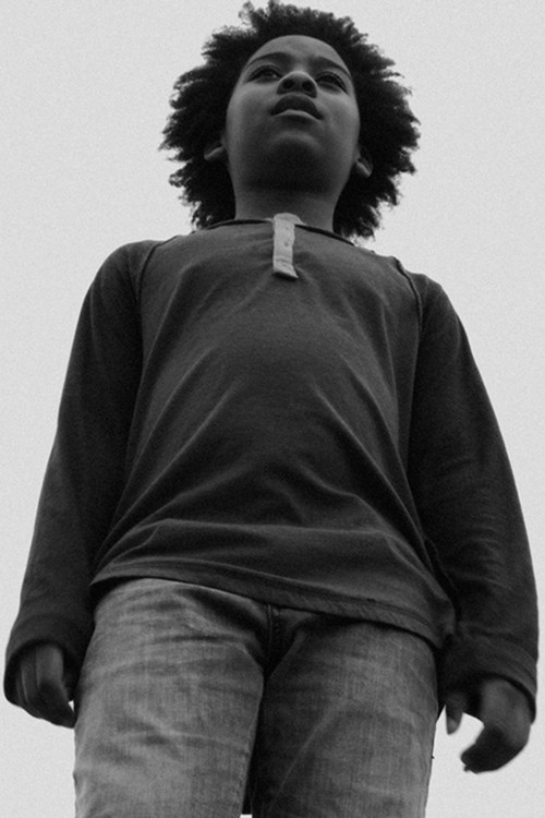 A Drop of Sun Under the Earth (2017) poster