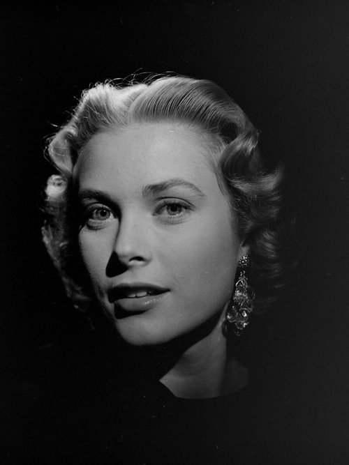 Grace Kelly – Hollywoods tragische Prinzessin (2022) poster