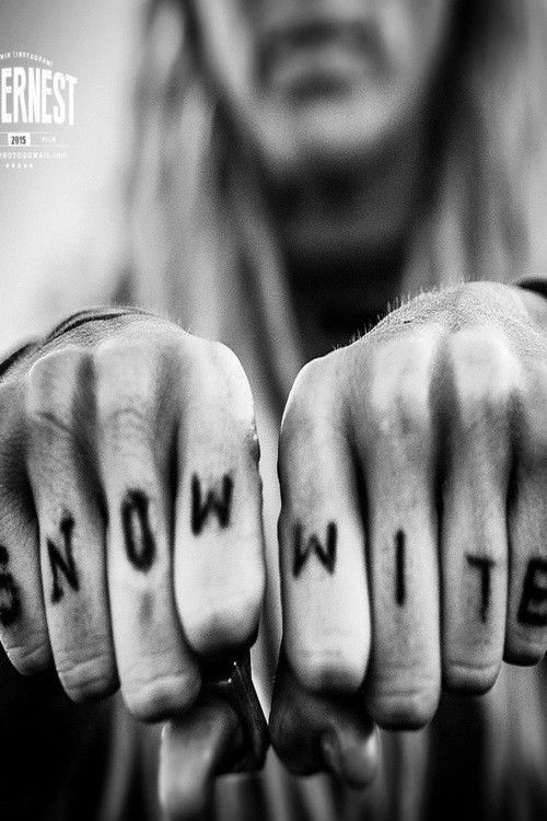 Snow the Snow Wite Film (2016) poster