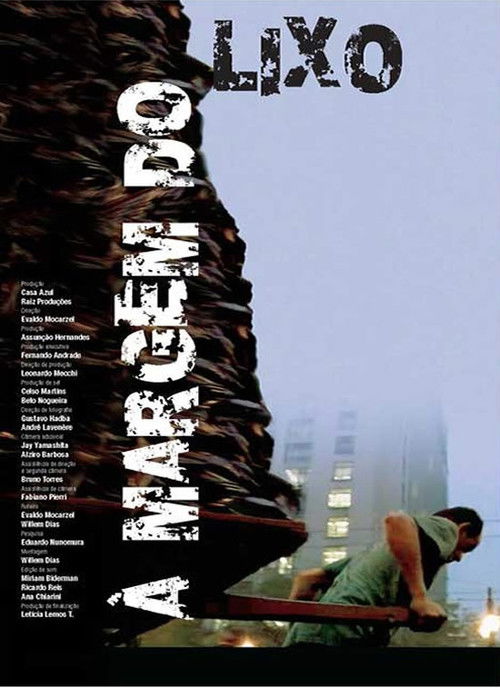 On The Fringes of Sao Paulo: Scavengers (2008) poster