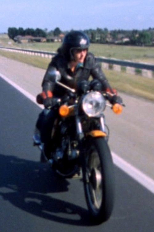 Julie, Julie (1983) poster