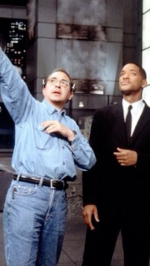 Metamorphosis of 'Men in Black' (2000) poster