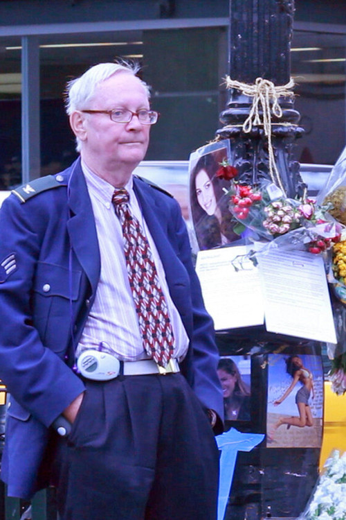 Flutter (2021) poster