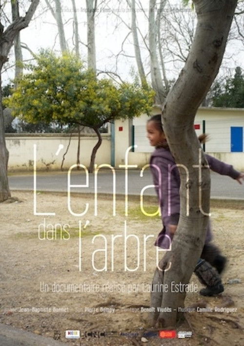 L'enfant dans l'arbre (2013) poster