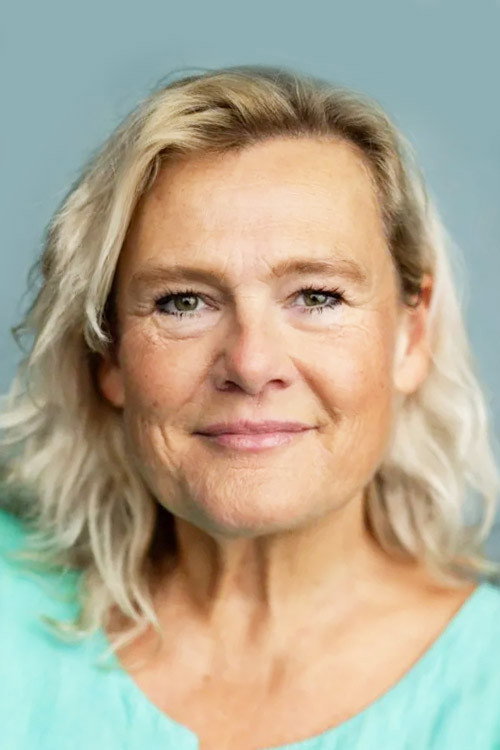 Ella Kenion