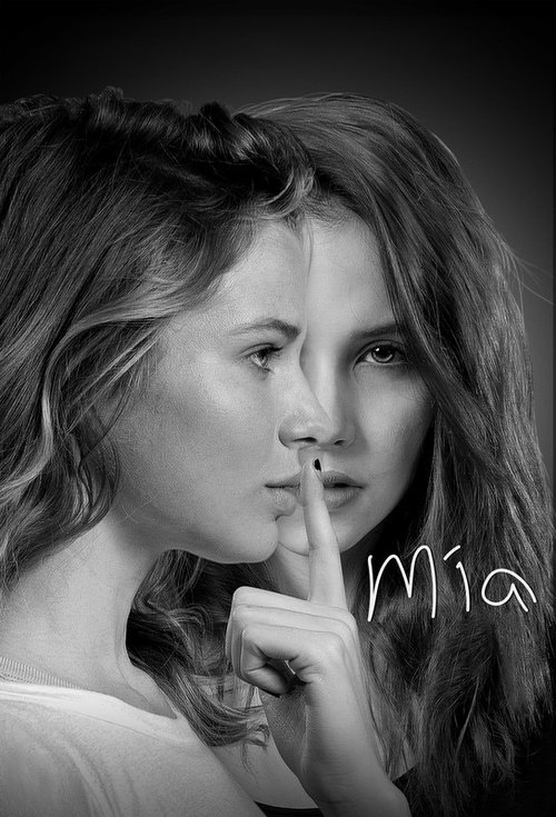 Mia (2019) poster