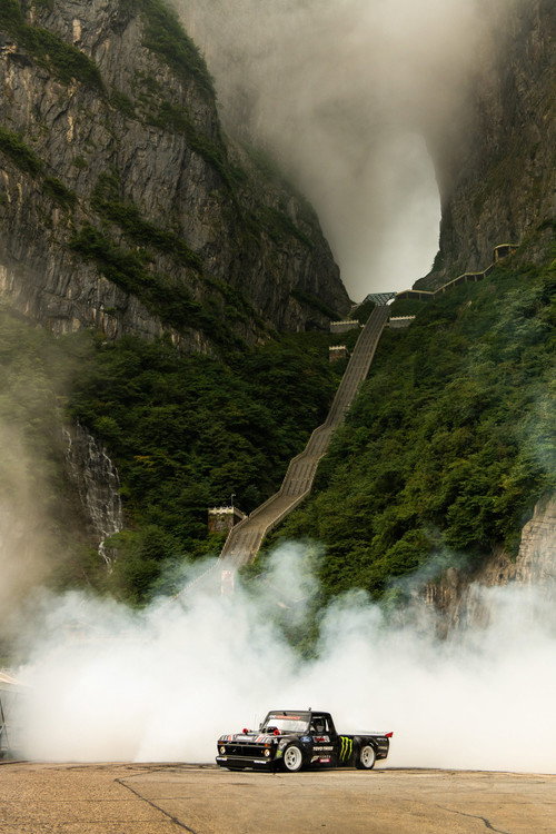 Ken Block's Climbkhana TWO: Tianmen Mountain poster