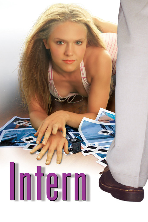 Intern (2000) poster