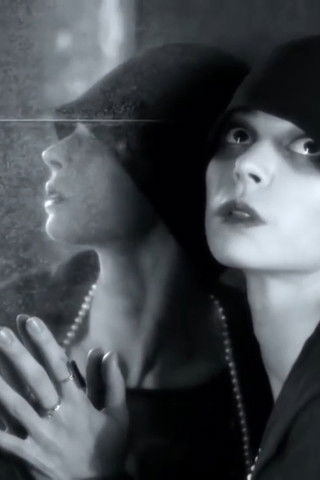 Diamonds. Theft (2010) poster