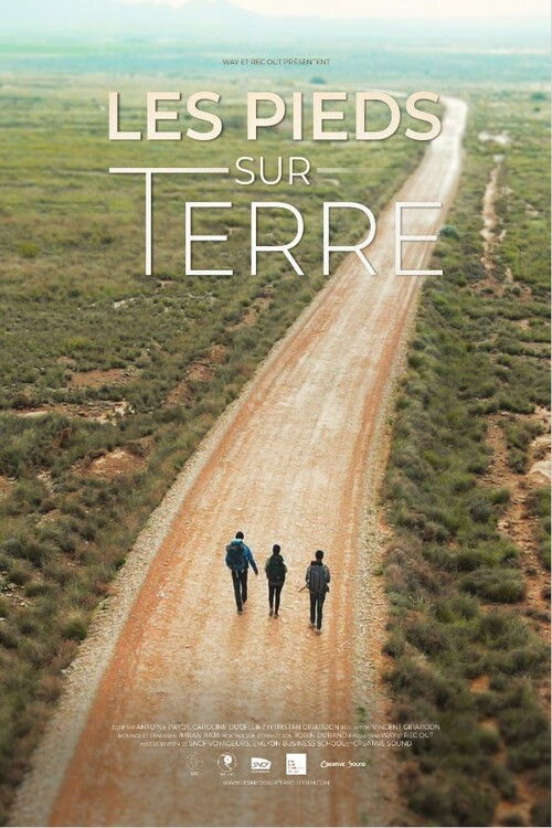 Les pieds sur terre (2024) poster