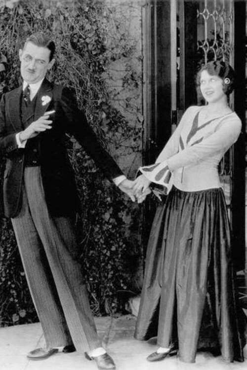 Are Brunettes Safe? (1927) poster