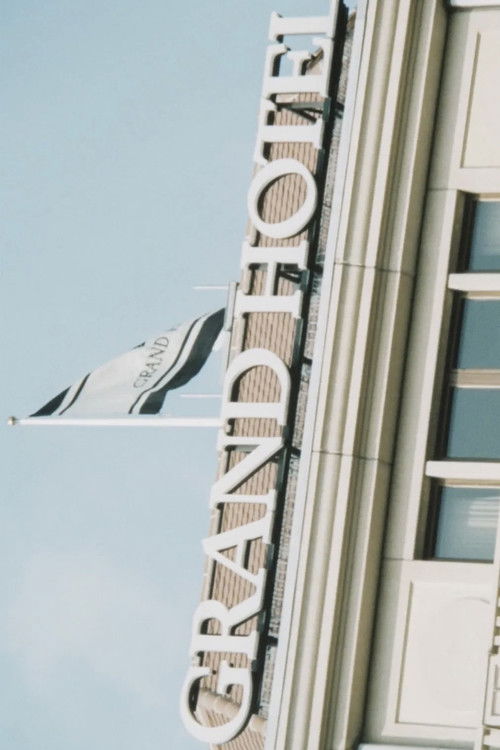 Grand Hotel (1988) poster