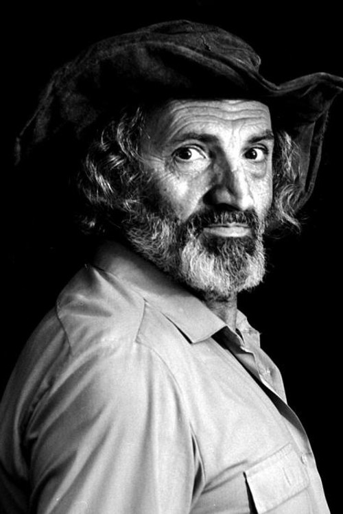 Մայիս Կարագեզյան