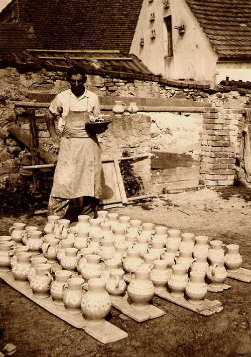 Ruce, kruh a hlína (2019) poster