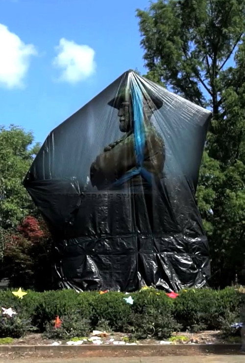 La statue de Robert E. Lee à Charlottesville (2018) poster