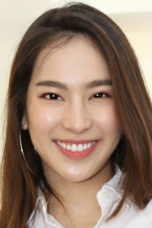 อภิชญา พานิชตระกูล