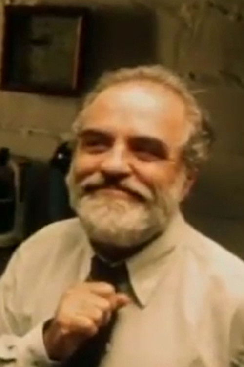 Cada um com seus problemas (2004) poster