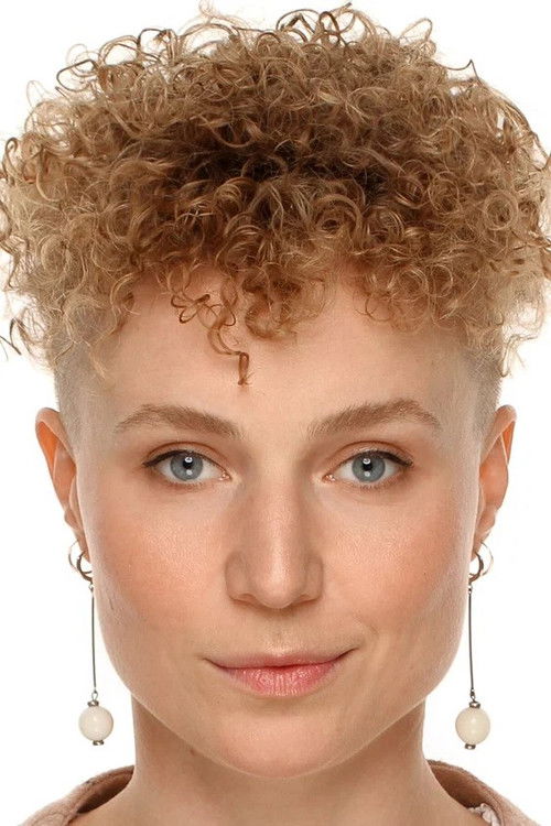 Елена-Александра Авдонина