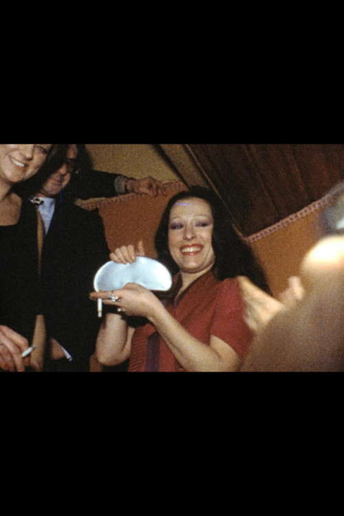 Filmación de Massiel recibiendo un premio de un colectivo de lesbianas (1977) poster