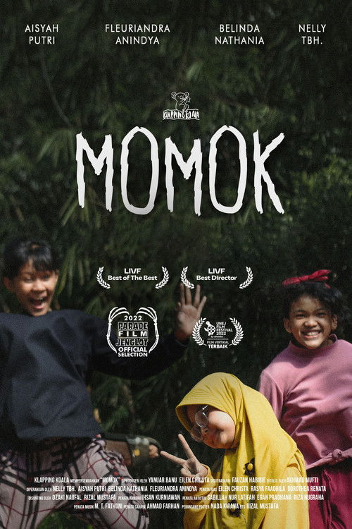 Momok (2021) poster
