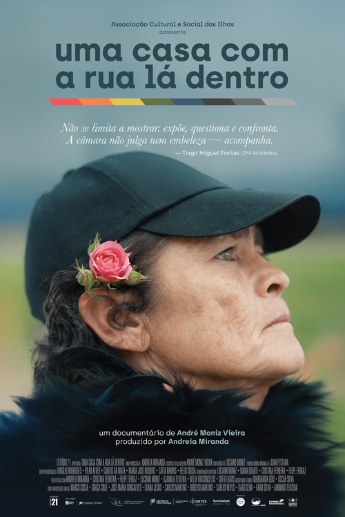 Uma Casa com a Rua Lá Dentro (2025) poster