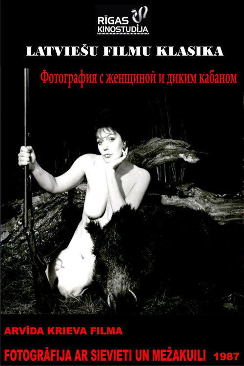 Fotogrāfija ar sievieti un mežakuili (1987) poster