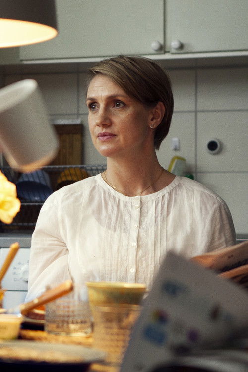 Canine (2016) poster