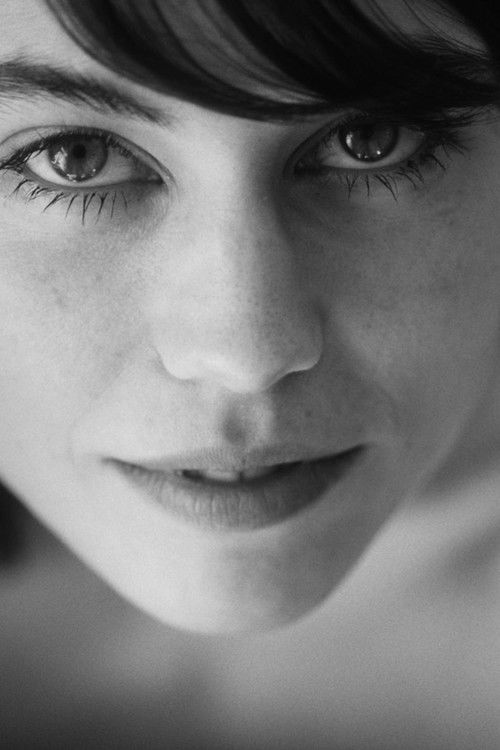 Donne-moi plus (2007) poster