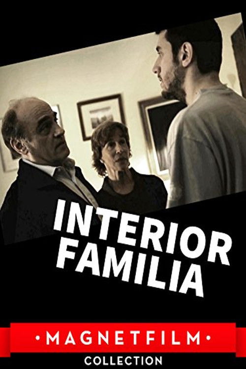 Interior. Familia (2014) poster