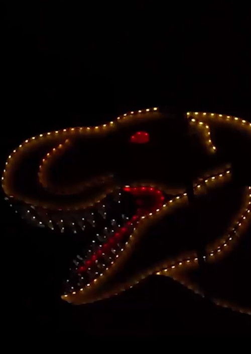 Apenas Um Gesto Nos Separa Do Caos (2017) poster