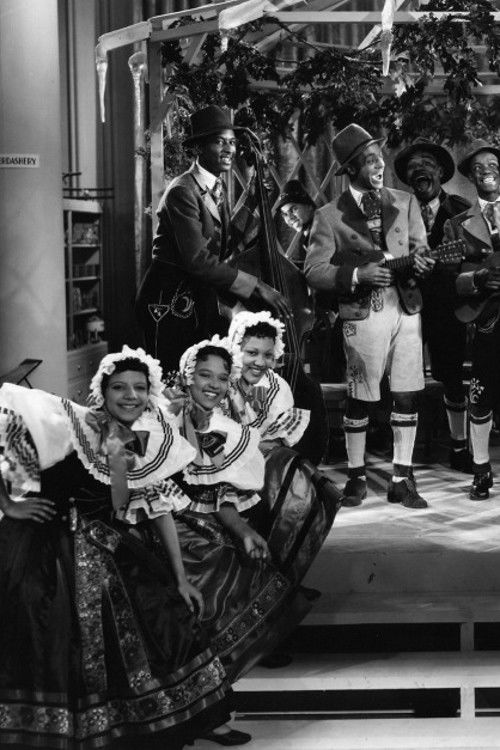 Snow Gets in Your Eyes (1938) poster