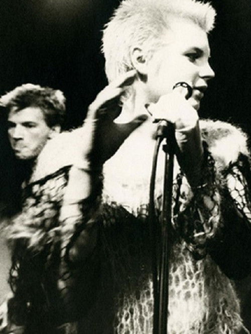 In the Red (1979) poster