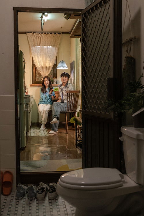 옆에서 숨만 쉬어도 좋아 (2025) poster