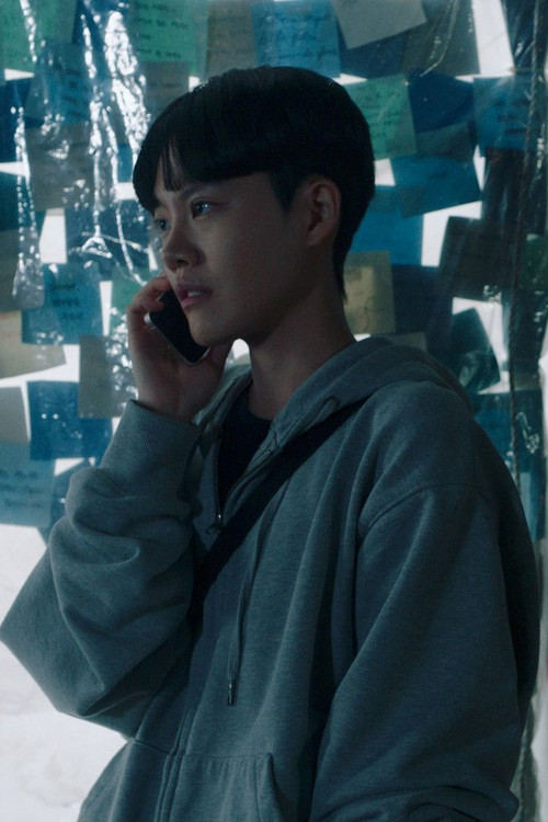 애도의 애도를 위하여 (2025) poster