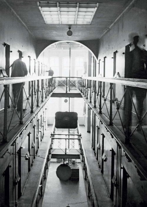 När galler faller (1984) poster